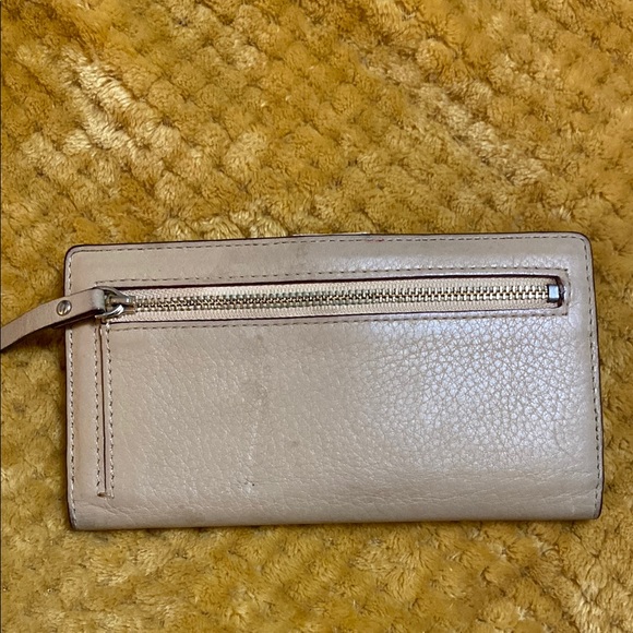 Kate Spade Beige snap closure Wallet - Picture 3 of 8